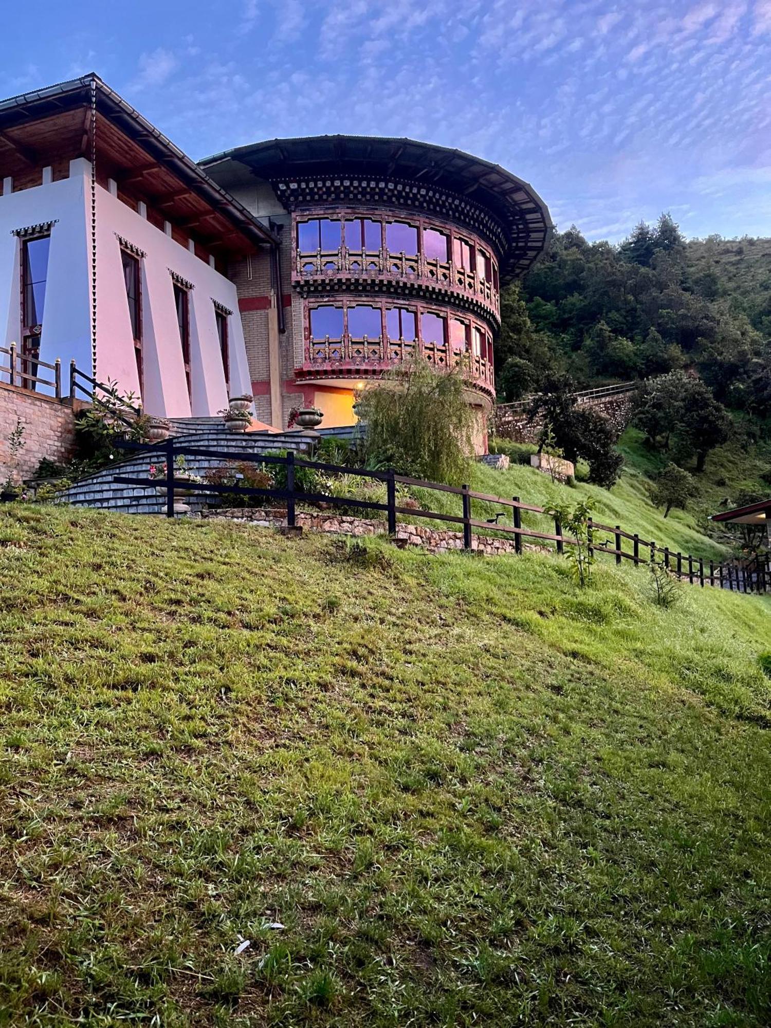 Willing Resort, Trongsa Kagha Екстер'єр фото